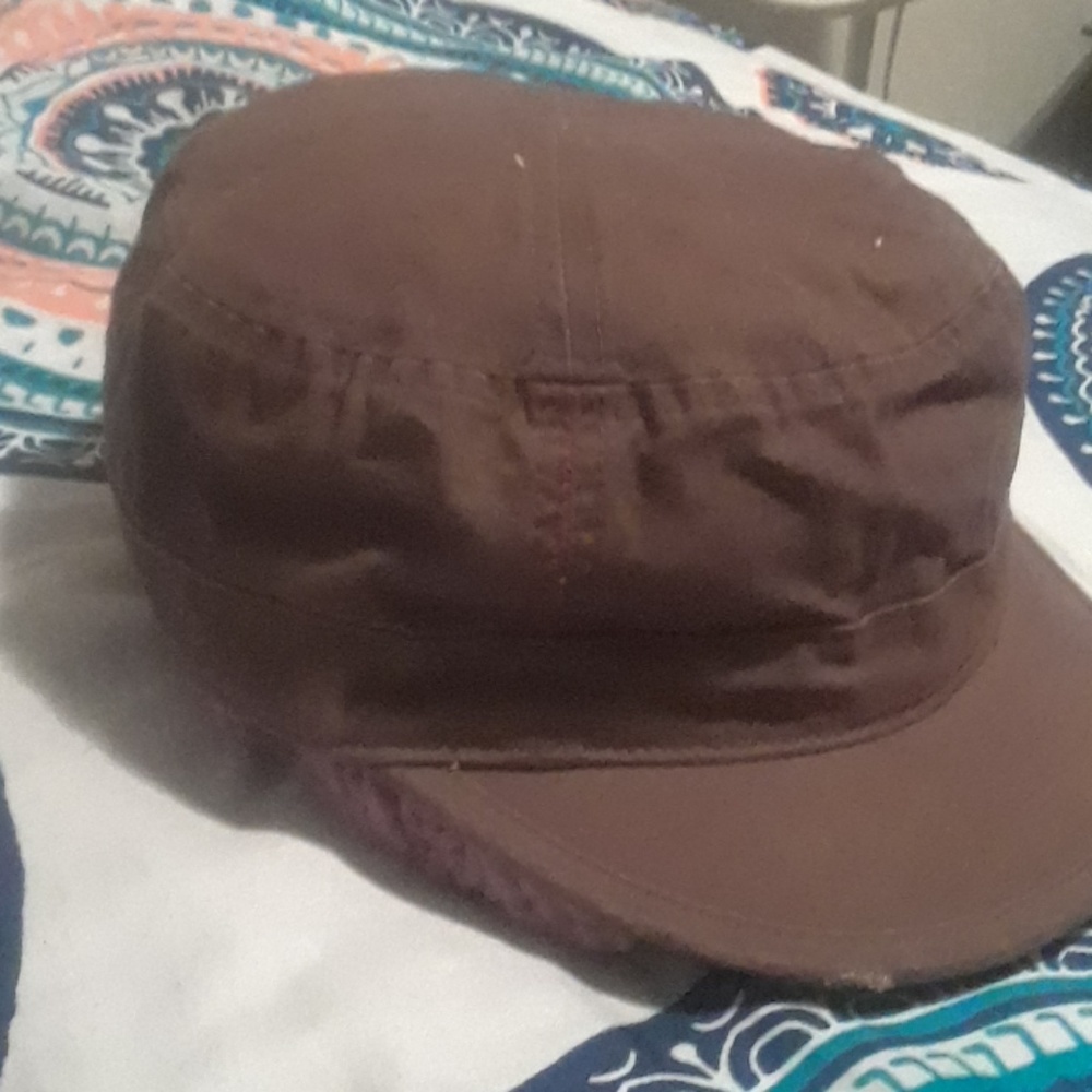 Multipurpose hat - Picture 3 of 3